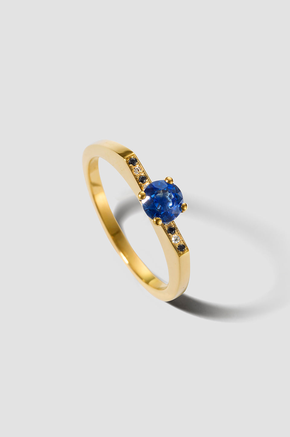LVK Anthology Ring 17 18K Yellow Gold