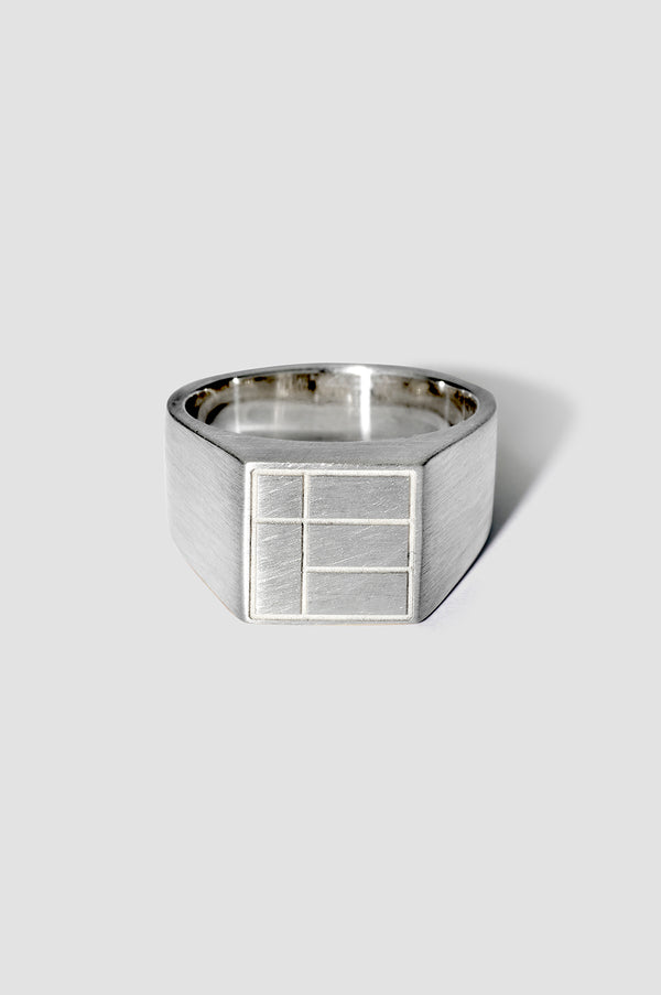 LVK Alphabet Ring 02 18K White Gold