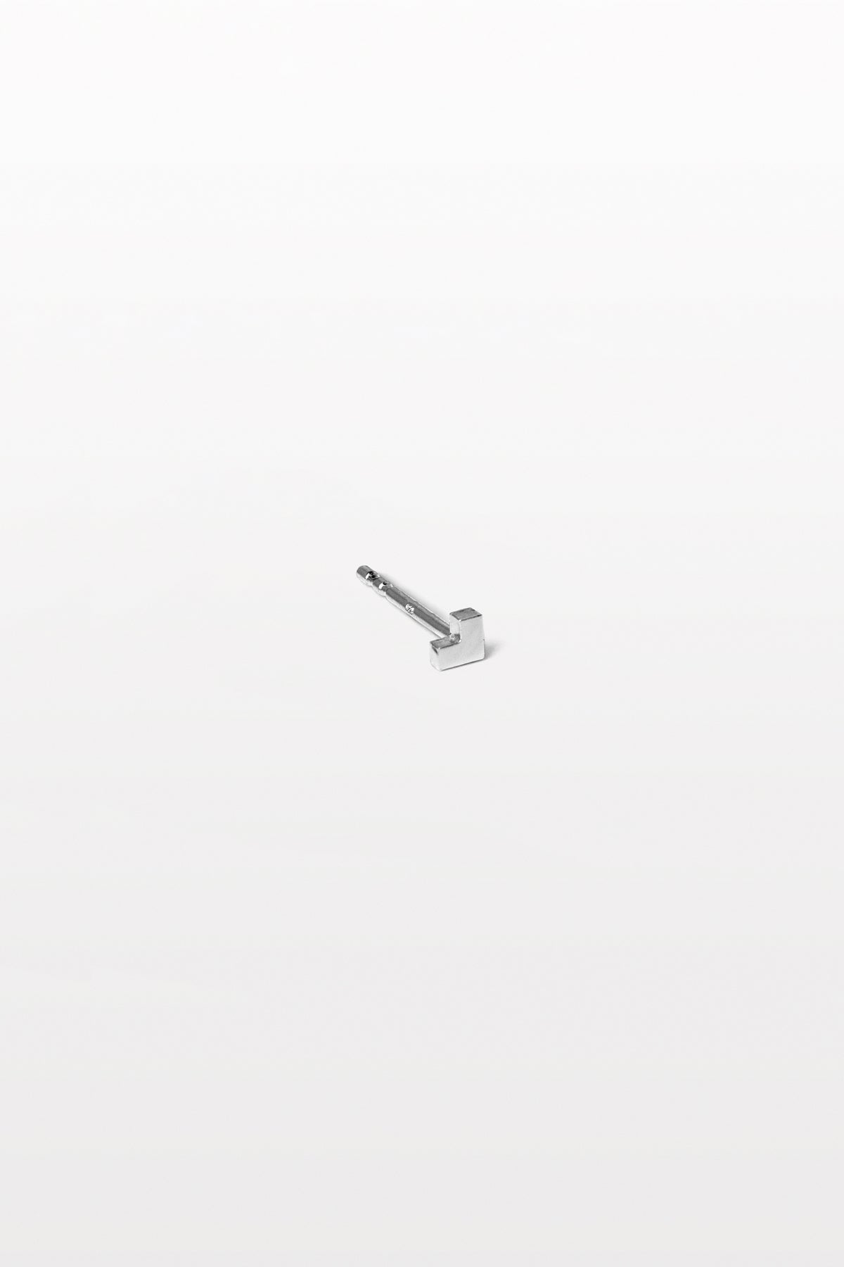 Boucle d'oreille simple 06 en argent massif