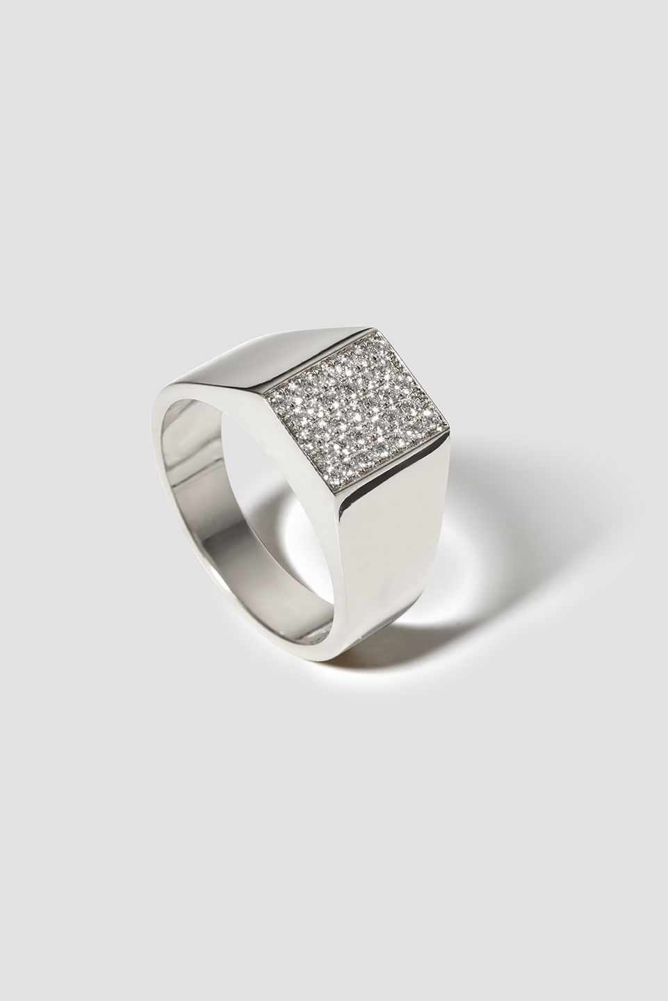 Lustre Ring 26 18K White Gold